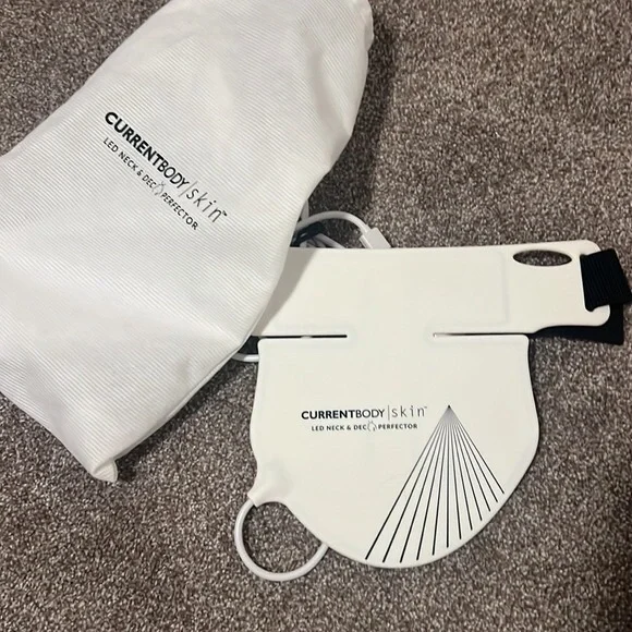 Currentbody LED for Neck and Chest - Picture 5 of 5